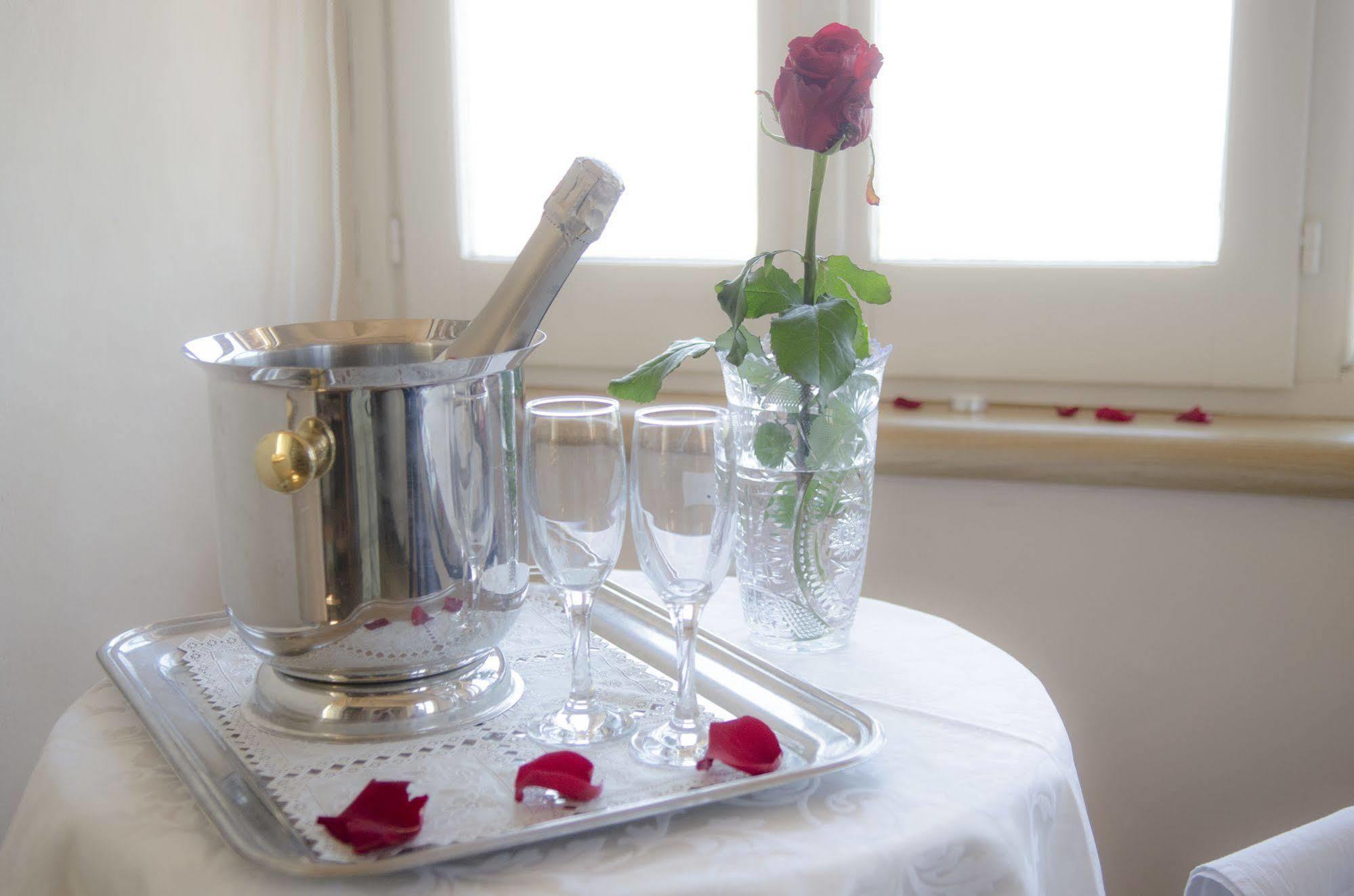 B&B Piccolo Hotel Cortona Bagian luar foto